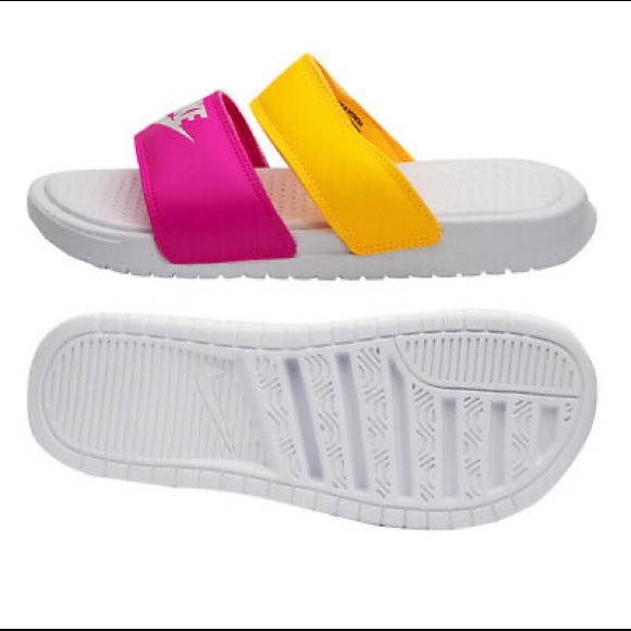 Nike Women's Benassi Duo Ultra Slide Sandals! - Picture 4 of 7